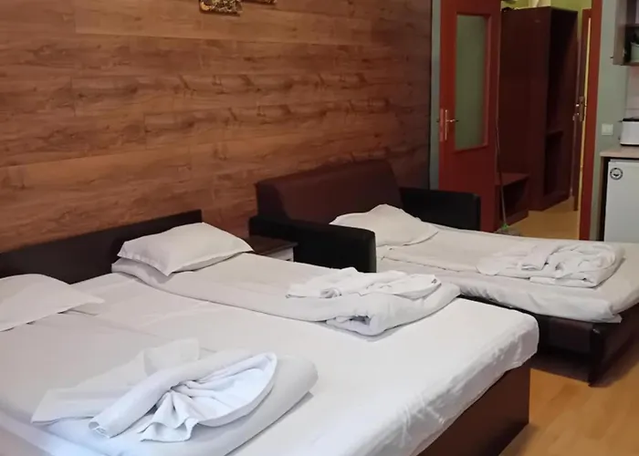 Appart hôtel B&k In Flora 3*